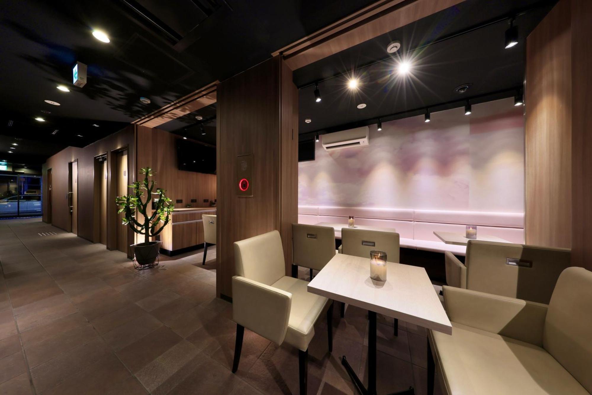 Nipponbashi Crystal Hotel Osaka Exterior photo